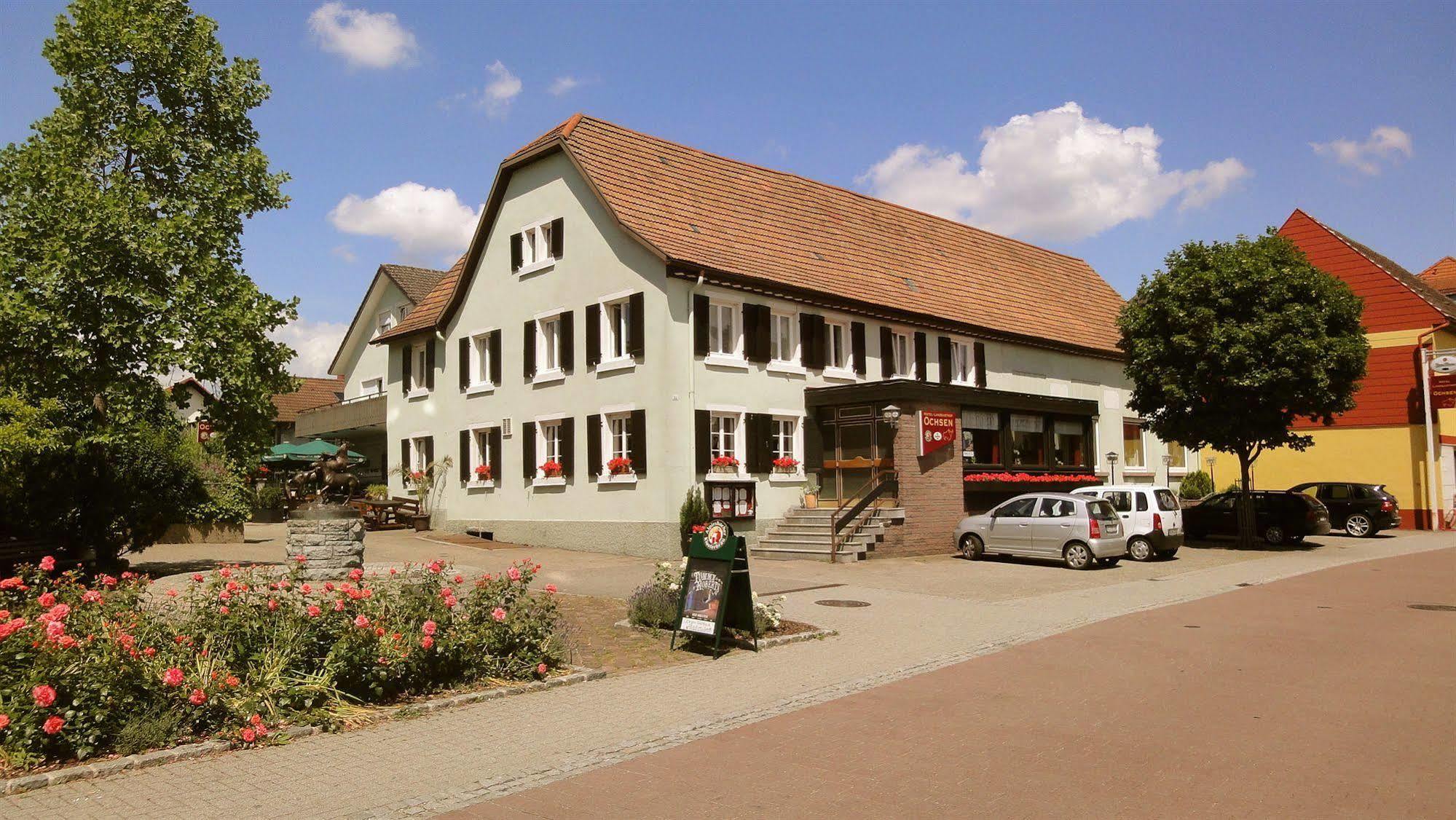 Landgasthof Ochsen Sinzheim Zewnętrze zdjęcie